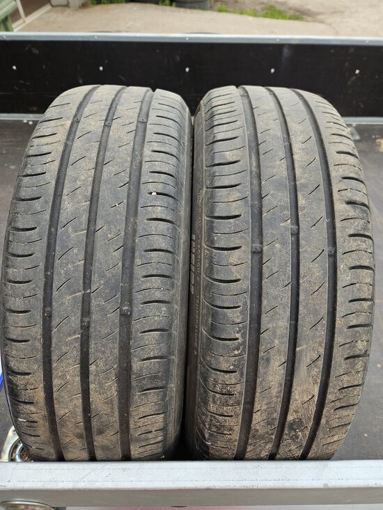 185/65R15 Kumho EcoWing ES01